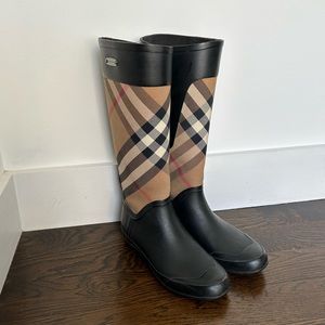 burberry rain boots